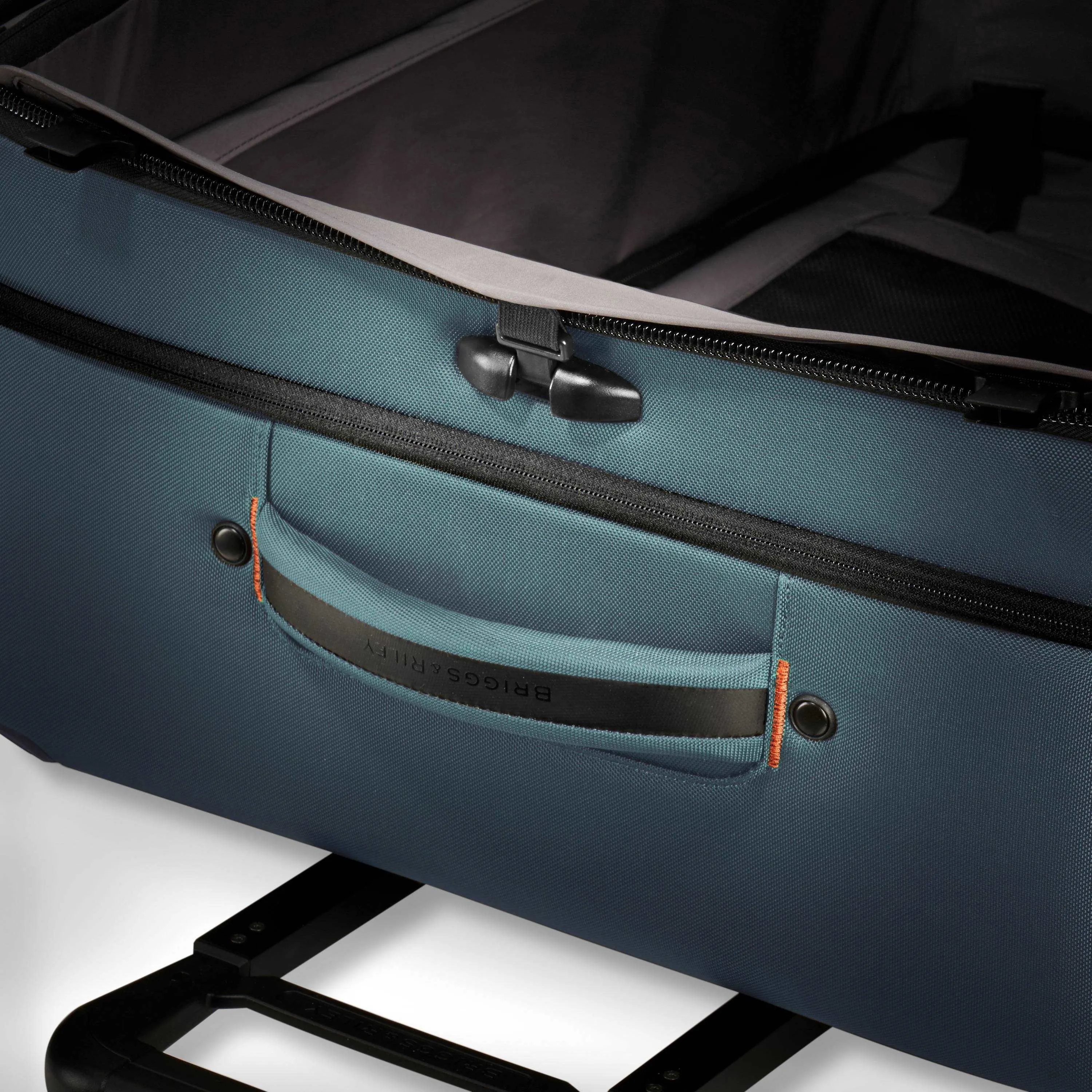 Briggs & Riley ZDX 29 Inch Large Expandable Spinner Luggage