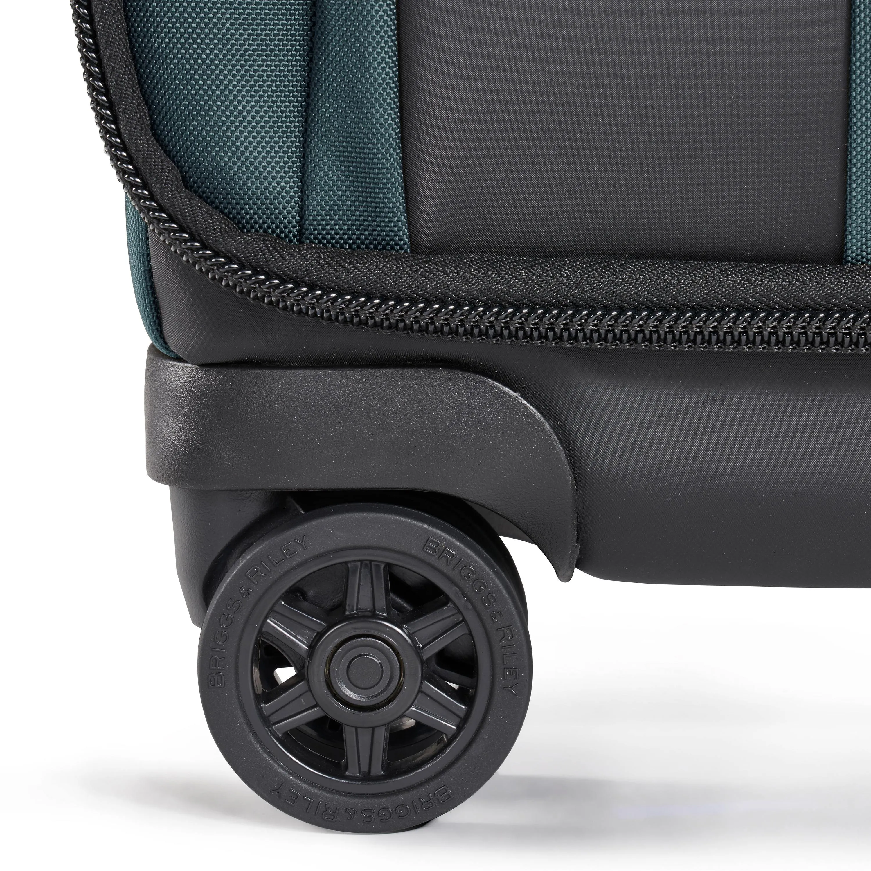 Briggs & Riley ZDX 29 Inch Large Expandable Spinner Luggage