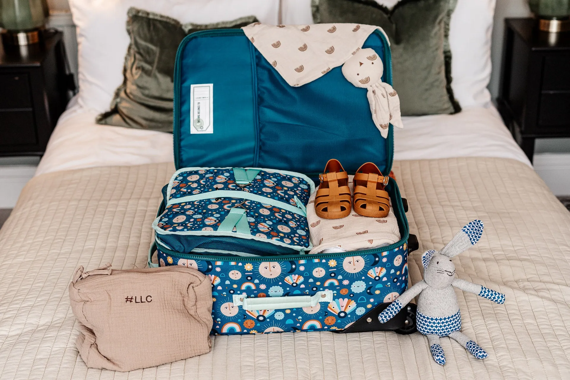 Hanging Suitcase Organiser