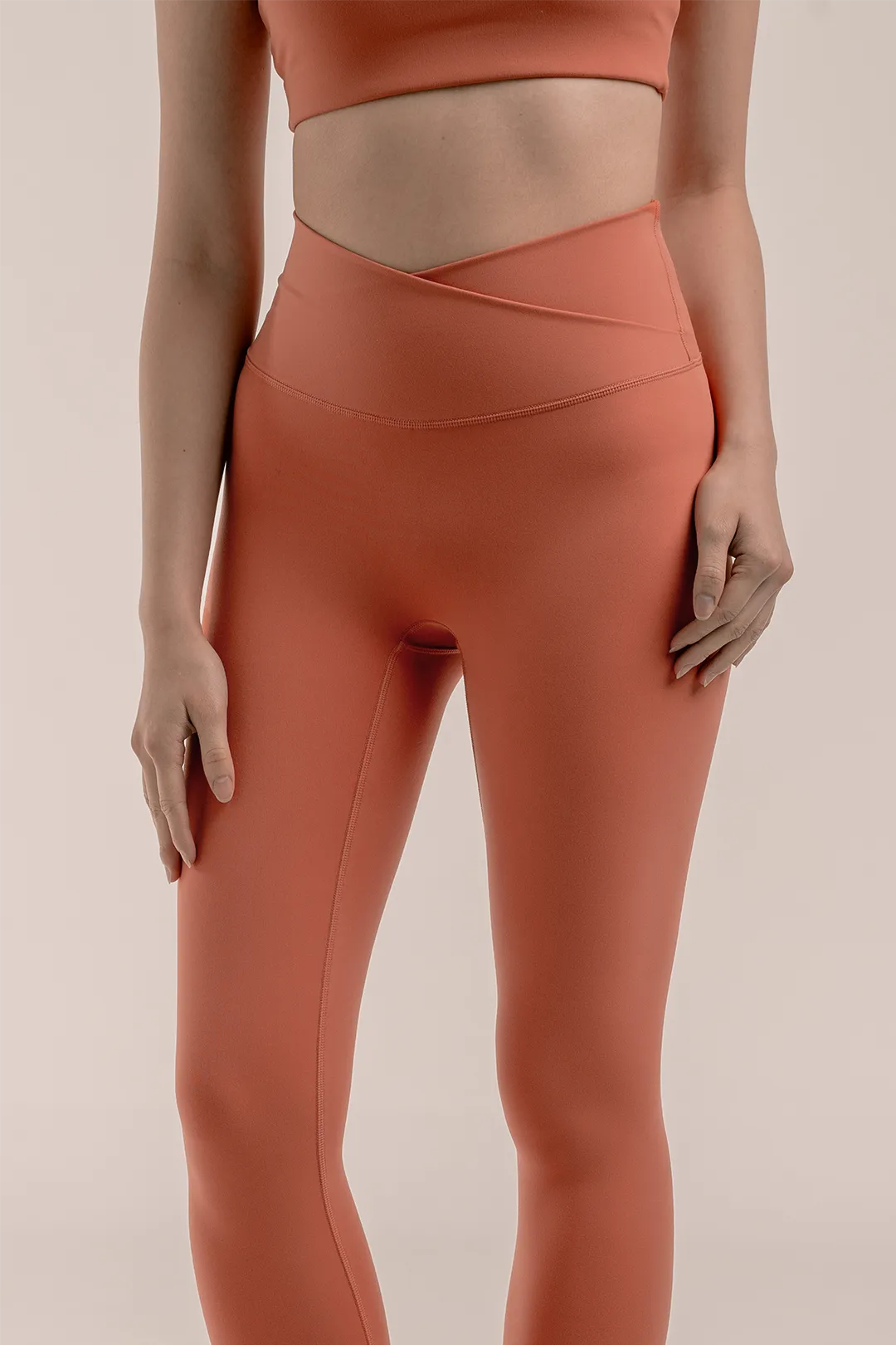 V Leggings (Full) in Grapefruit